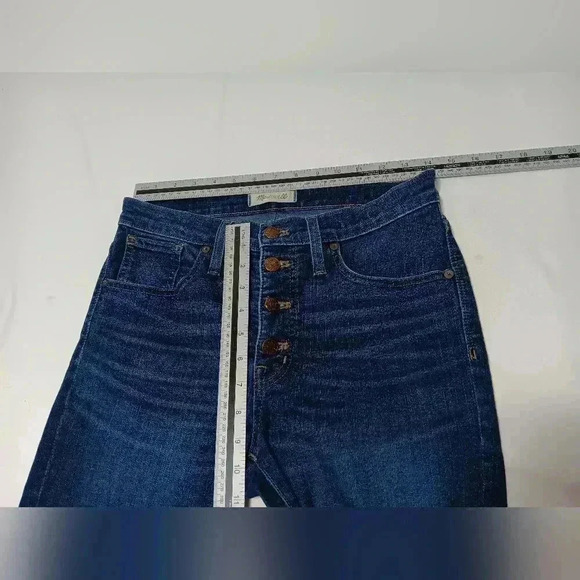 Madewell 9" Highrise skinny jeans . Ladies size 28 - Picture 3 of 9